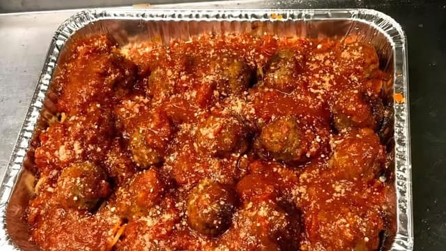 Spaghetti with Meatballs Catering.